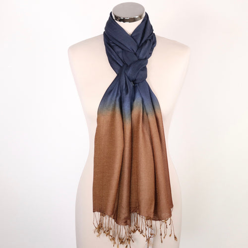 Two tone scarf