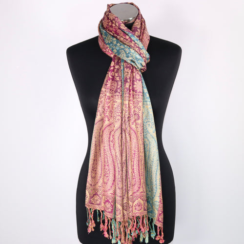 Karine Scarf