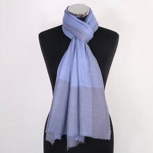Women's cashmere scarf