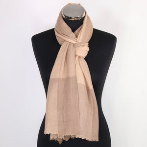 Women's cashmere scarf